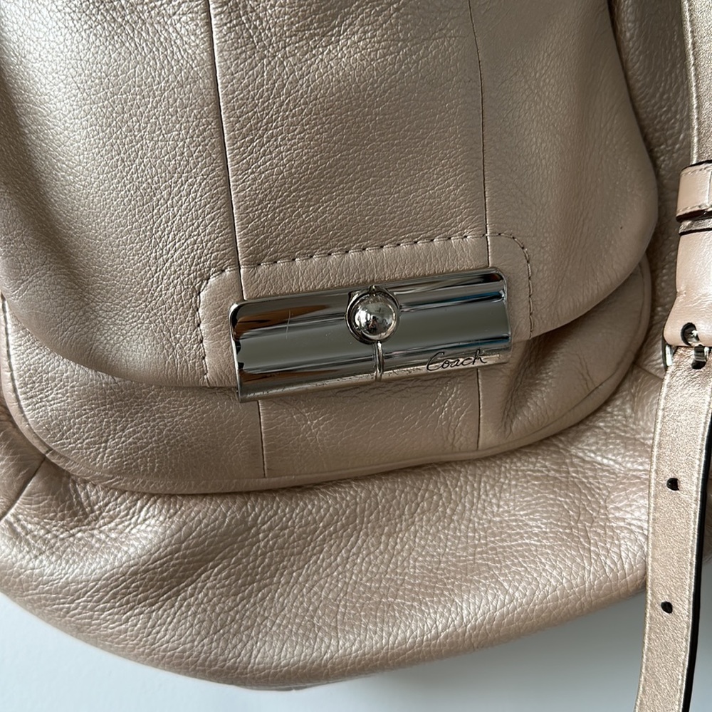 Coach KRISTIN Hobo Metallic Leather Bag/Purse Gold / Tan - Picture 5 of 12